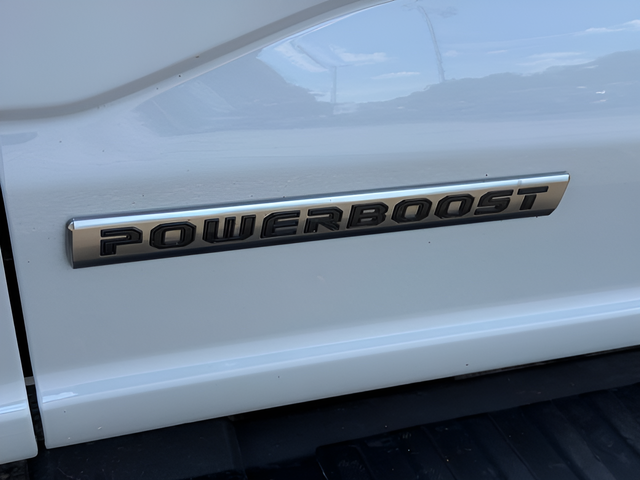 2024 Ford F-150 Lariat Crew Cab