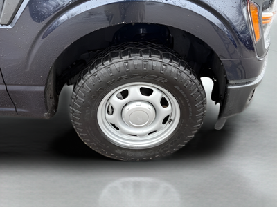 2025 Ford F-150 XL Regular Cab V8