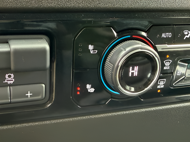 2025 Chevrolet Silverado 1500 LT LT1