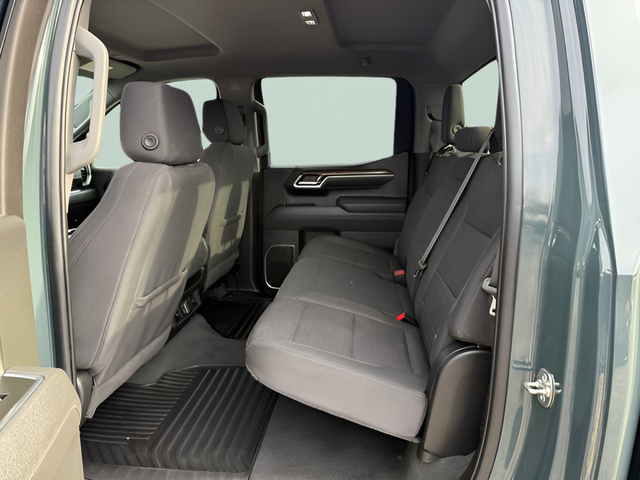 2025 Chevrolet Silverado 1500 LT LT1