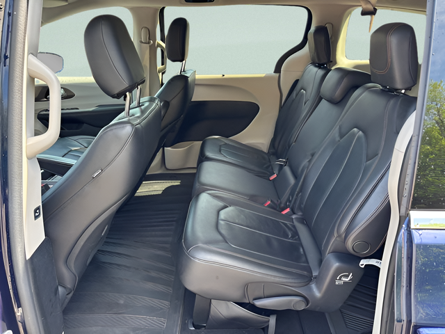 2017 Chrysler Pacifica Touring L