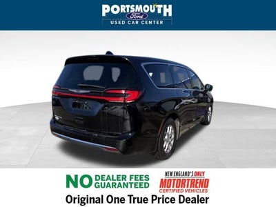 2024 Chrysler Pacifica Touring L