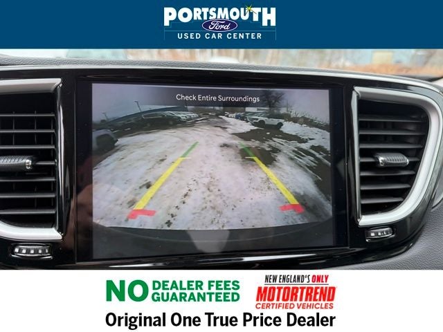 2024 Chrysler Pacifica Touring L