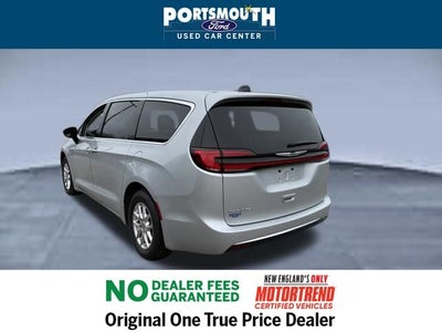 2024 Chrysler Pacifica Touring L
