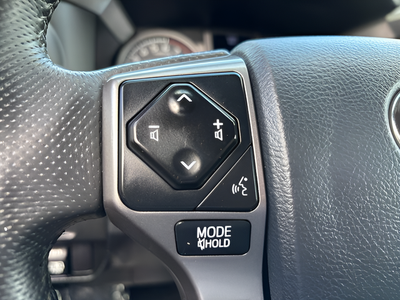 2017 Toyota Tacoma Limited V6