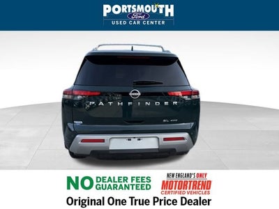 2025 Nissan Pathfinder SL