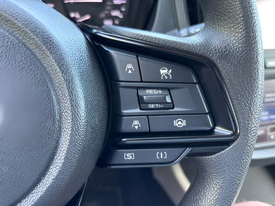 2025 Subaru Forester Base