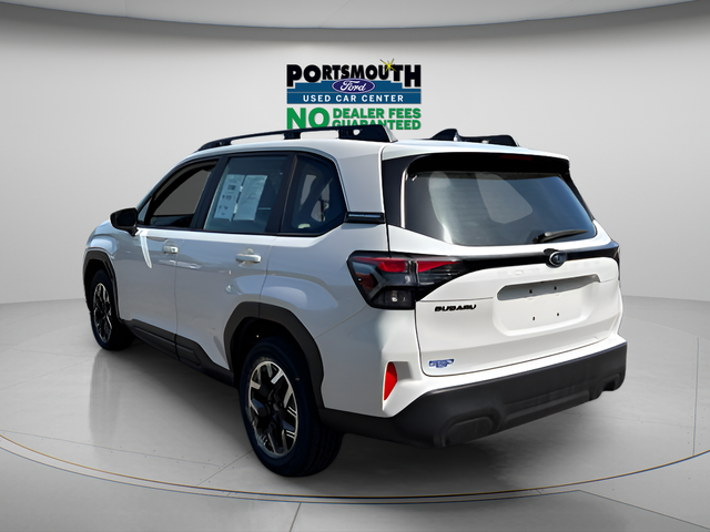 2025 Subaru Forester Base