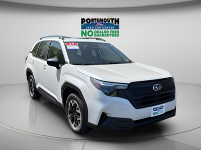 2025 Subaru Forester Base