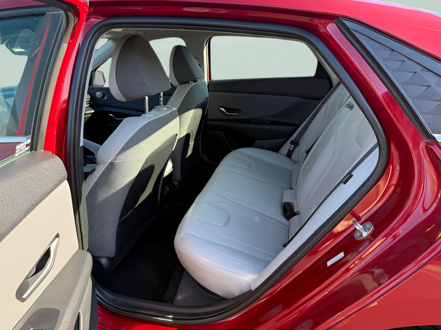 2024 Hyundai Elantra Limited